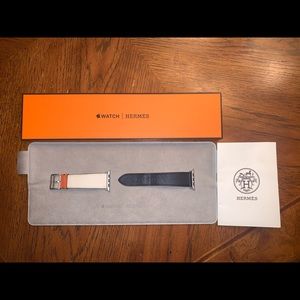 Hermès indigo Apple Watch Band 42/44